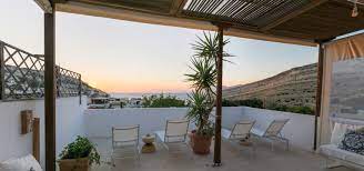 ΕΝΟΙΚΙΑΖΟΜΕΝΑ ΔΩΜΑΤΙΑ THE TWO BROTHERS ΜΑΤΑΛΑ ΤΥΜΠΑΚΙ ΗΡΑΚΛΕΙΟ ΚΡΗΤΗ