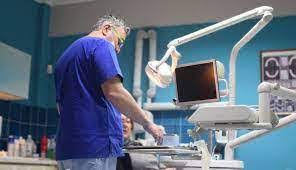 ΟΔΟΝΤΙΑΤΡΟΣ ΧΕΙΡΟΥΡΓΟΣ ΕΥΟΣΜΟΣ ΘΕΣΣΑΛΟΝΙΚΗ ΓΕΩΡΓΙΑΔΗΣ ΙΑΚΩΒΟΣ