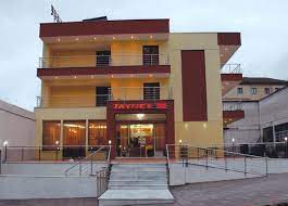 ΞΕΝΟΔΟΧΕΙΟ ΑΙΘΟΥΣΑ ΕΚΔΗΛΩΣΕΩΝ HAMOS PLACE JAYNE'S ROOMS ΕΛΑΣΣΟΝΑ ΛΑΡΙΣΑ